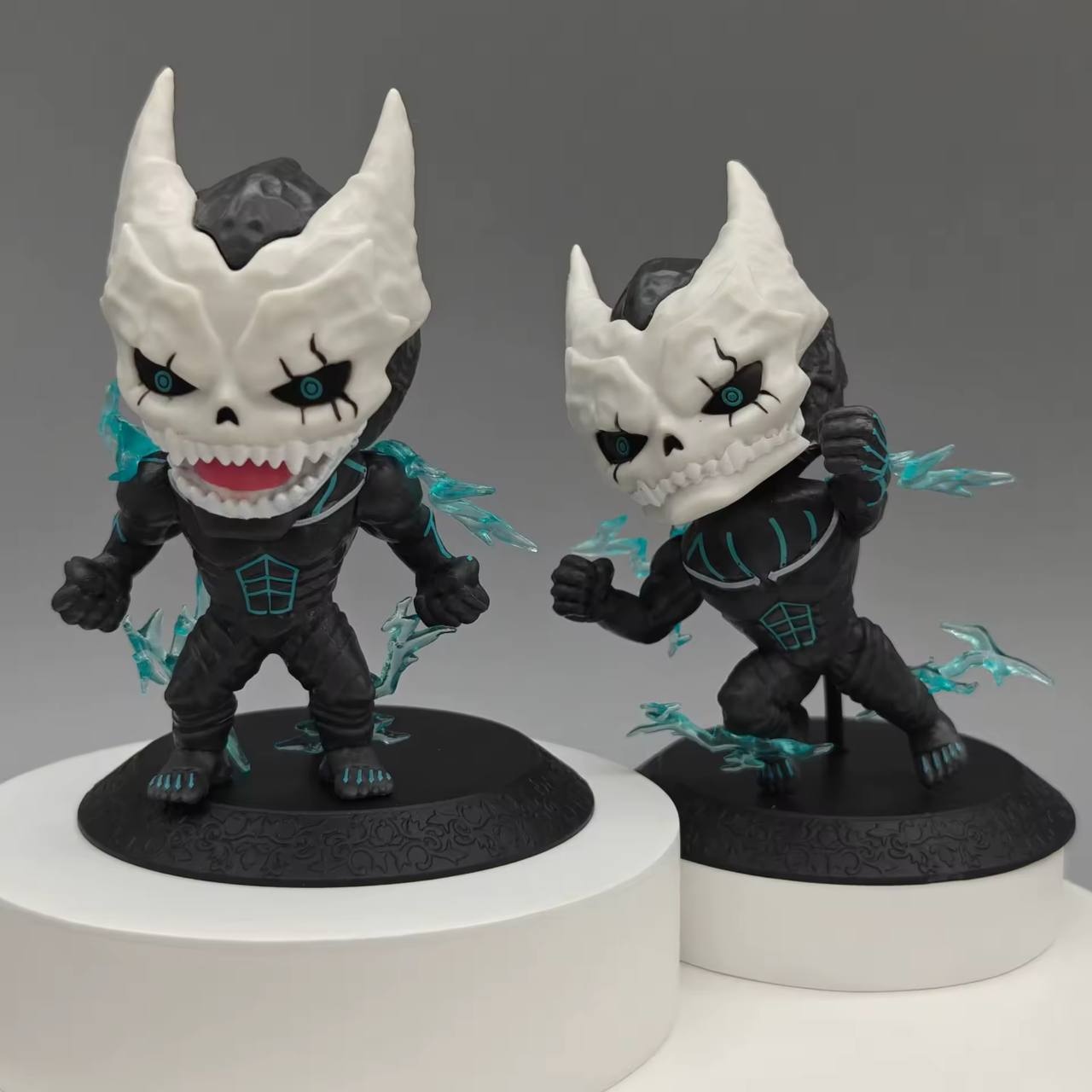 Kaiju no. 8 Figure Set