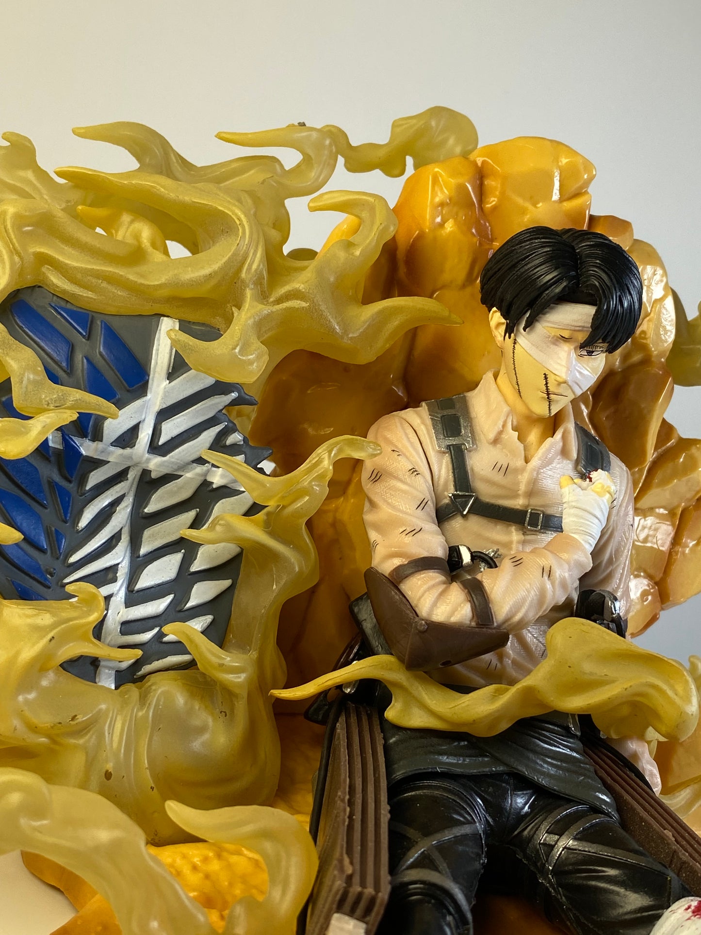 Levi Ackerman Last Moment 1/6 Scale Figure