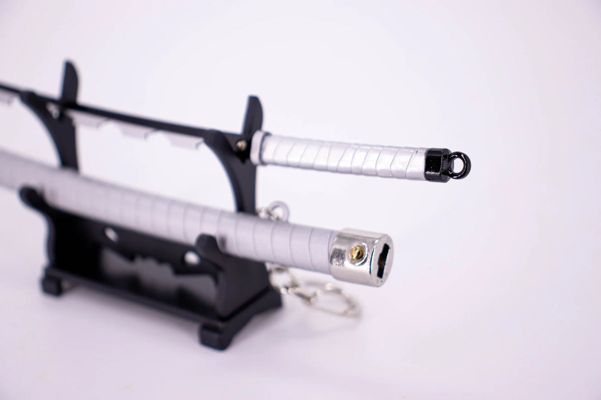 Demon Slayer - Hashibara Inosuke Katana Keychain
