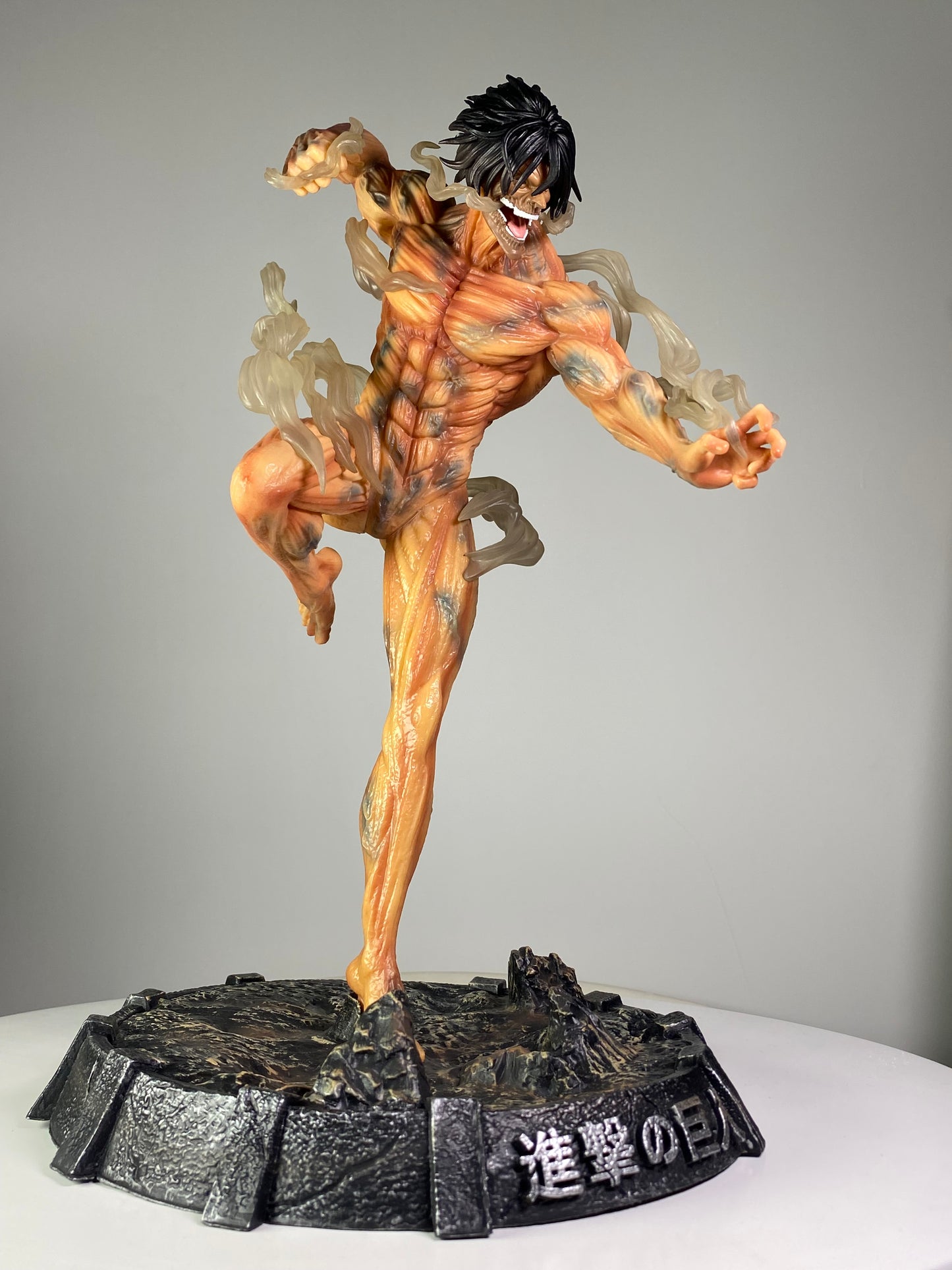 Eren Yeager Titan Form 1/6 Scale figure [40 cm]