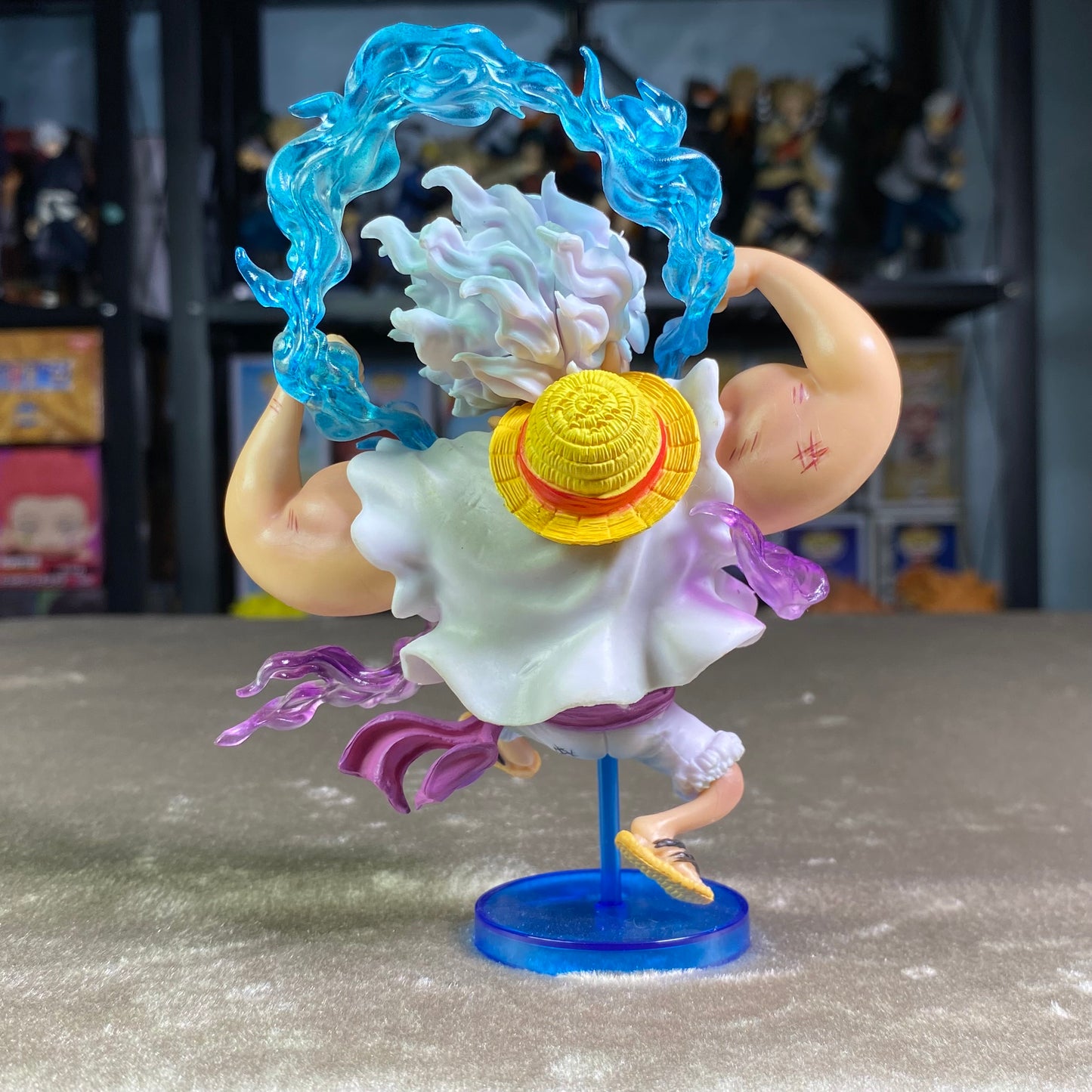 Luffy Gear 5 Figure! (Muscular)