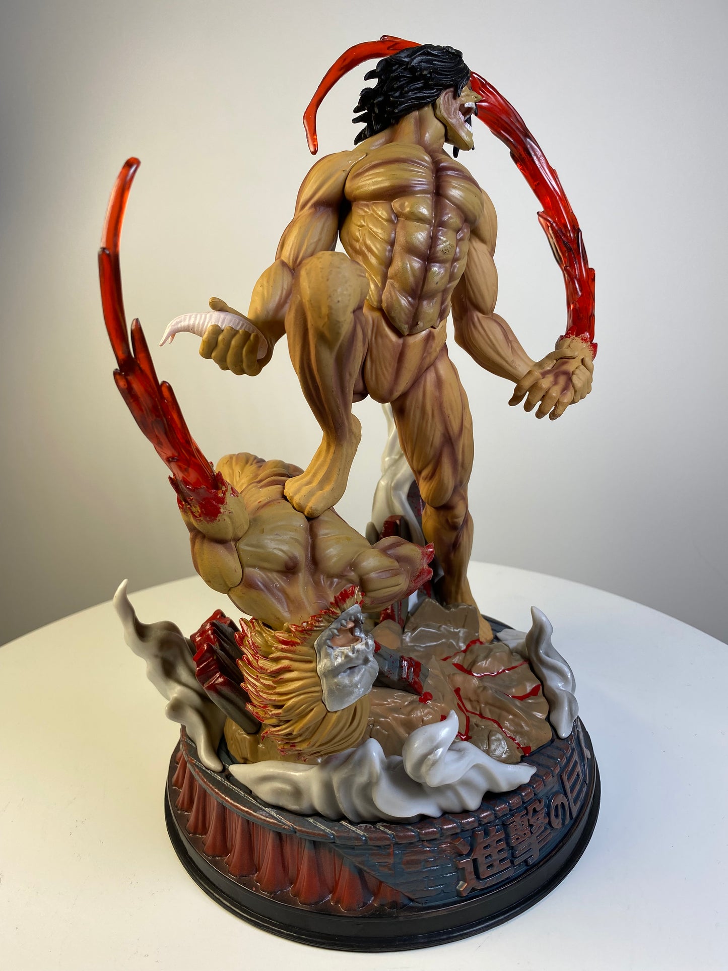 Eren Slaughtering Titans 1/6 Scale Figure