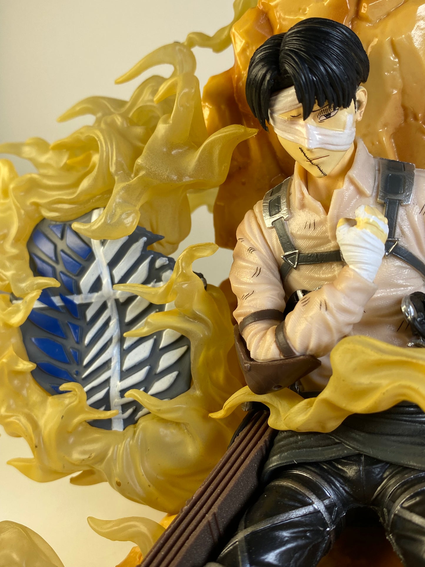 Levi Ackerman Last Moment 1/6 Scale Figure