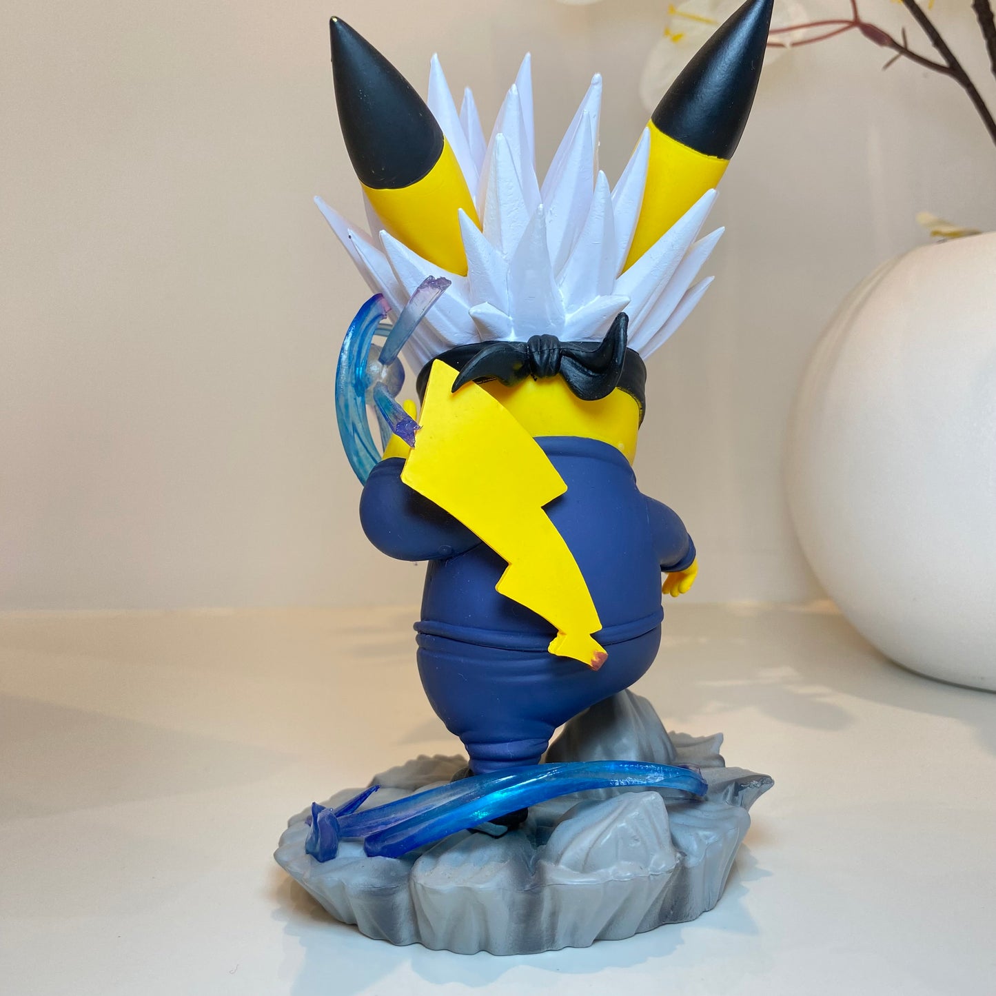 Pikachu x Gojo figure