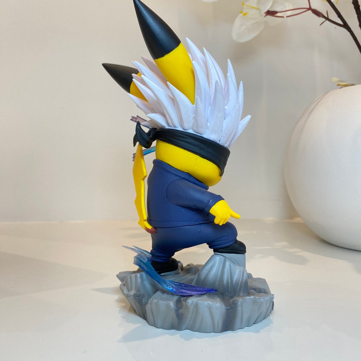 Pikachu x Gojo figure