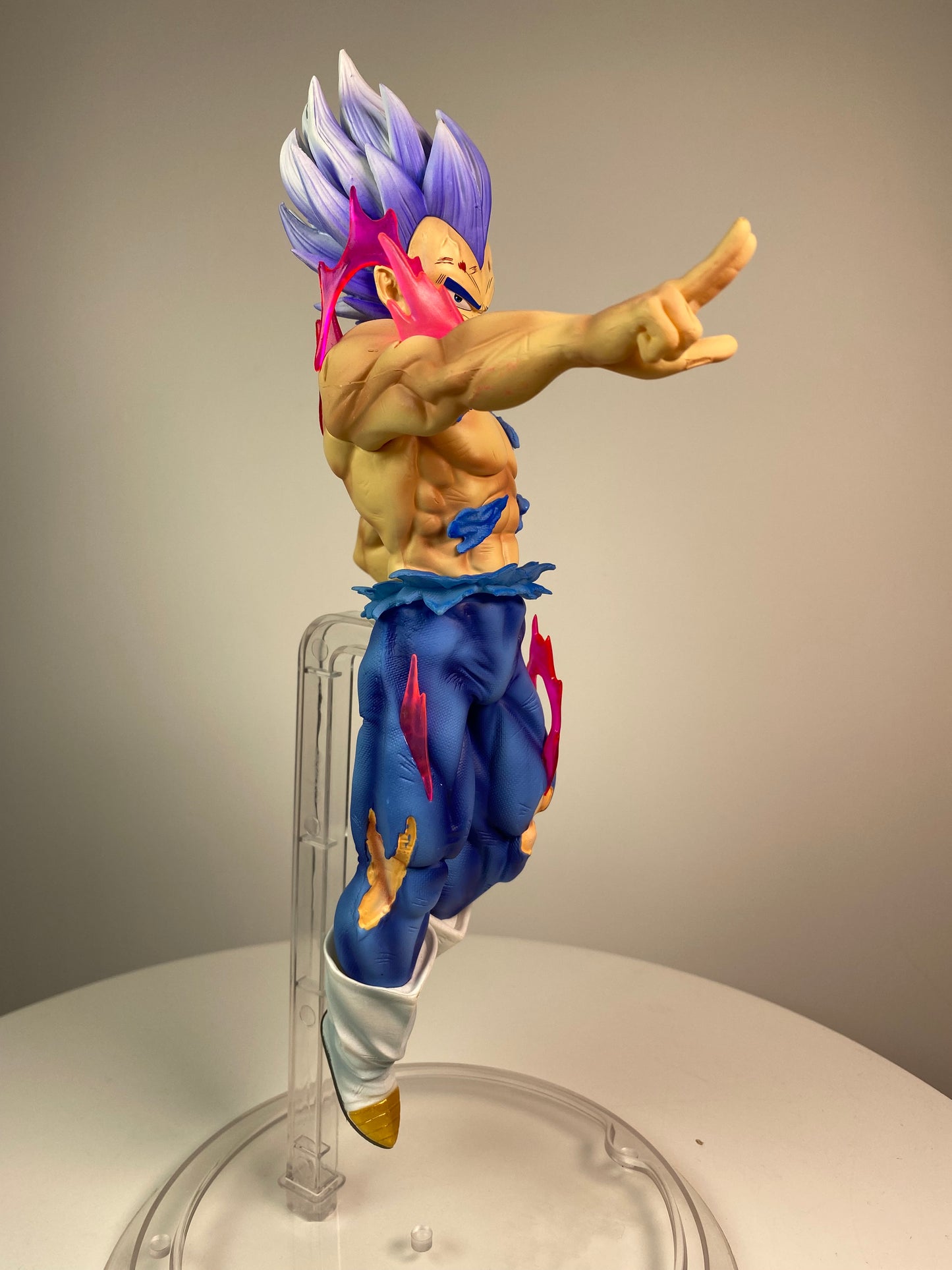 Vegeta 1/6 Scale Figure