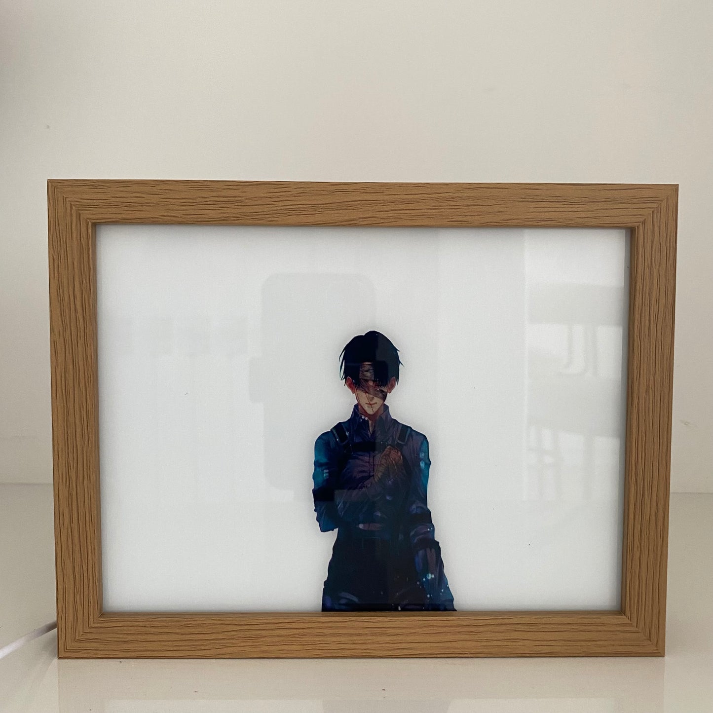 Levi Moment Light Frame