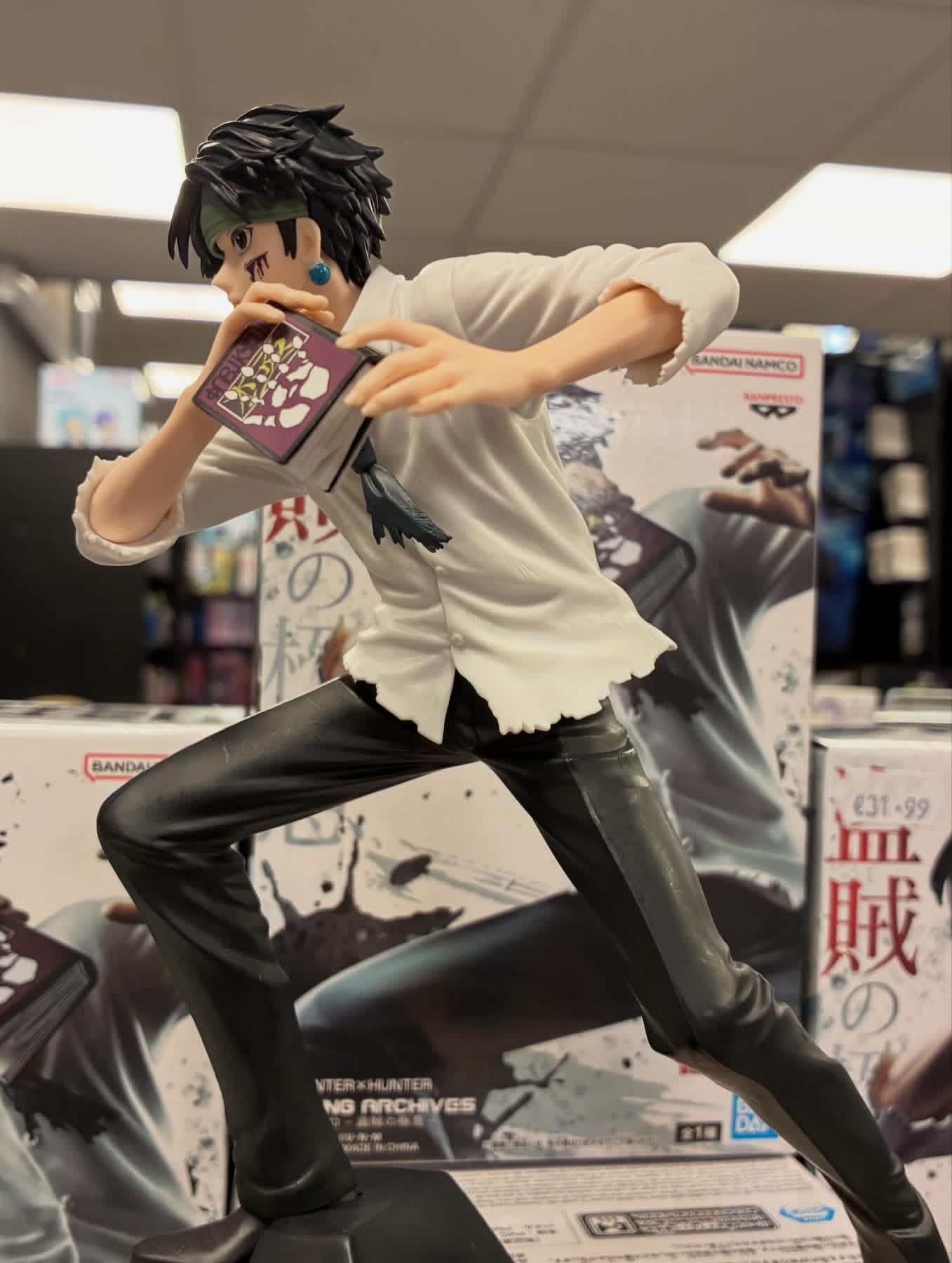 Hunter×Hunter - Secrets of a Thief Chrollo Lucilfer Figure by Bandai